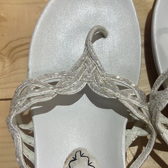 Realativity Sandals - Picture 3 of 5